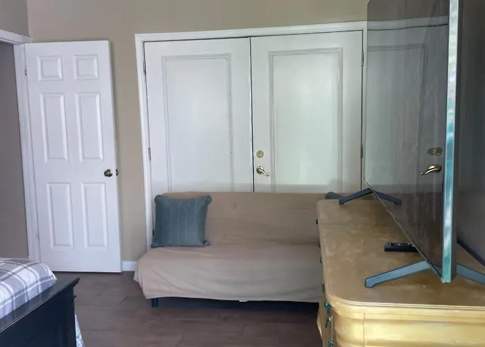 Guest house 1 Fq Story Downtown 4*